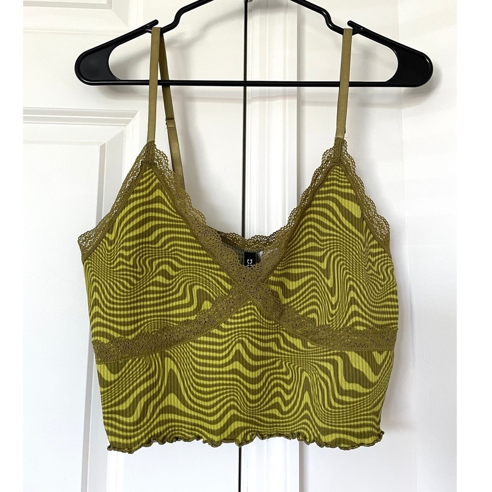 H&M : Yellow-Green Patterned Ribbed Top w Lace Details | New